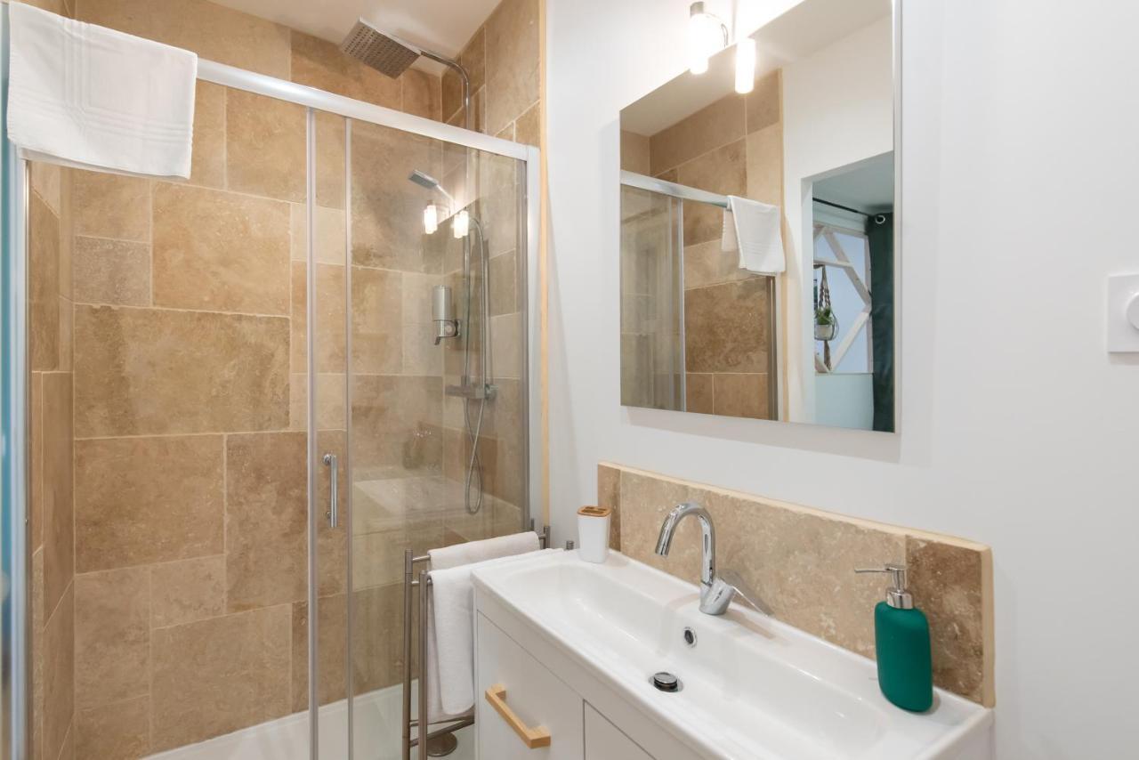Esprit Jungle Apartment Roanne Luaran gambar