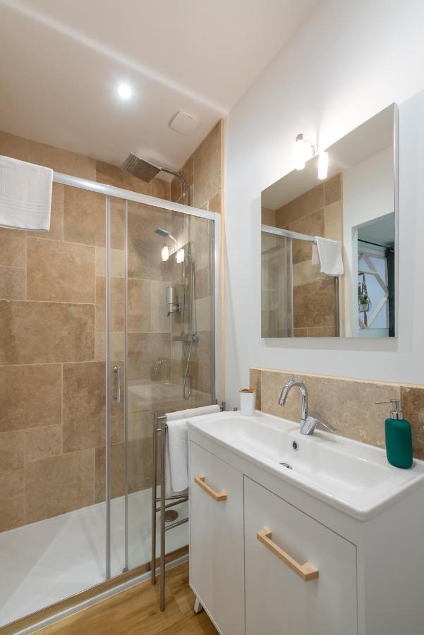 Esprit Jungle Apartment Roanne Luaran gambar